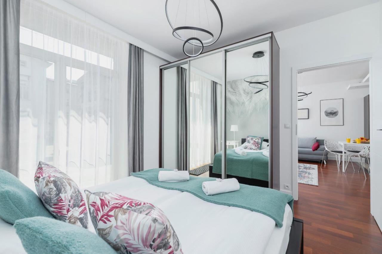 Apartment Lobzowska Cracow By Noclegi Renters Krakow Exterior photo
